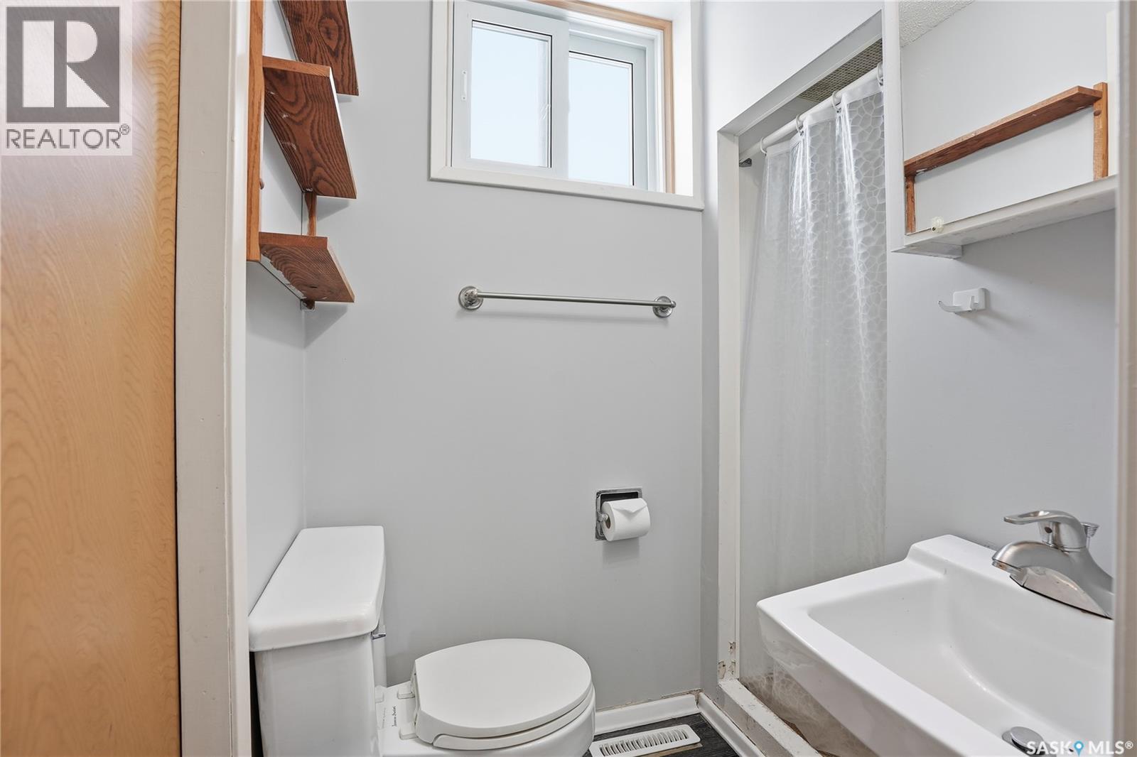 2 Mckay Place, Saskatoon, Saskatchewan  S7L 3Z7 - Photo 36 - SK029002