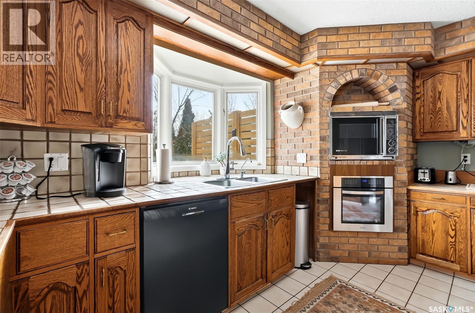 2402 Truesdale Drive, Regina, Saskatchewan  S4V 0W2 - Photo 13 - SK028997