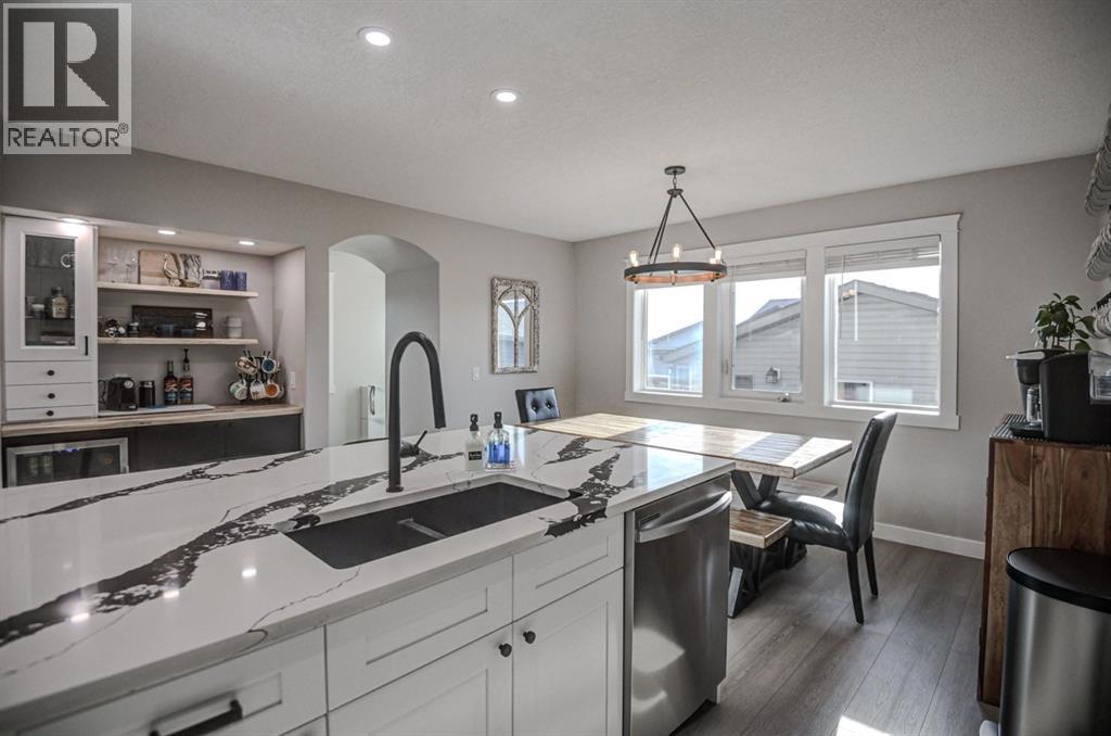 349 Luxstone Place Sw, Airdrie, Alberta  T4B 0A6 - Photo 8 - A2284919