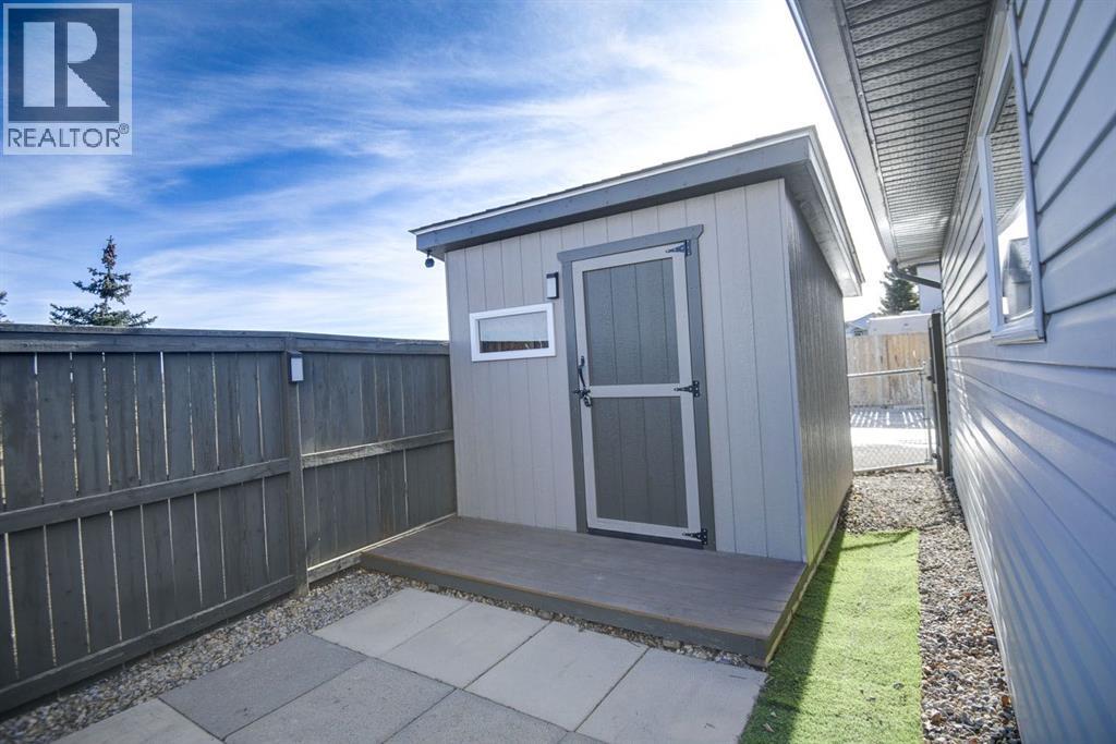 349 Luxstone Place Sw, Airdrie, Alberta  T4B 0A6 - Photo 40 - A2284919