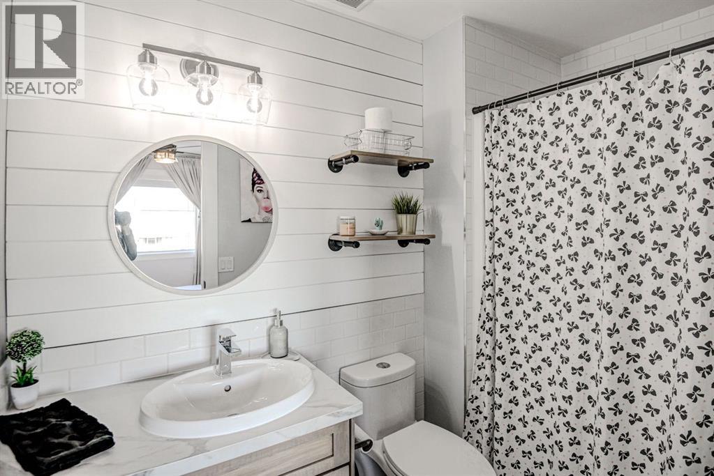 349 Luxstone Place Sw, Airdrie, Alberta  T4B 0A6 - Photo 18 - A2284919