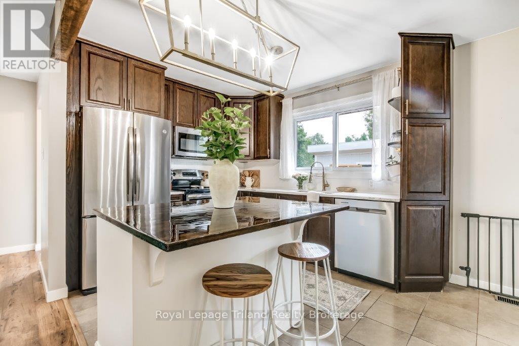 170 Laurentian Drive N, London East, Ontario  N5W 1P2 - Photo 13 - X12812386