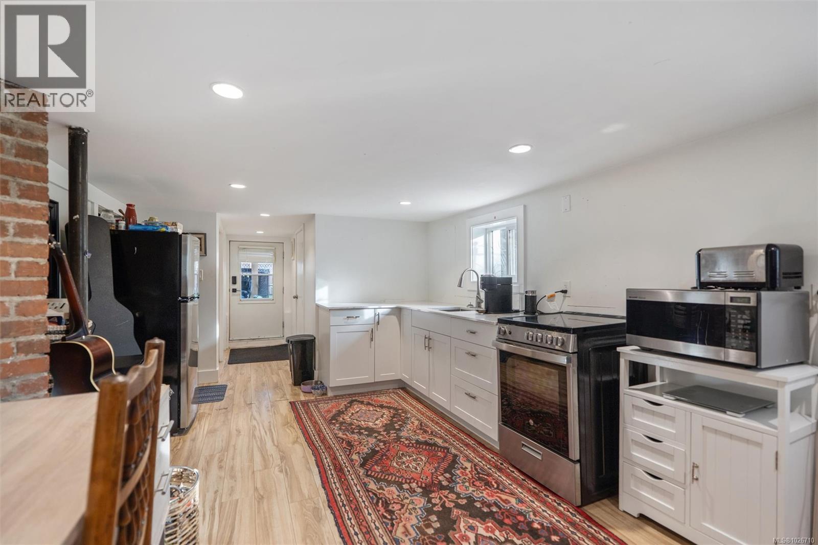 1909 Duchess St, Victoria, British Columbia  V8R 4W2 - Photo 31 - 1026710