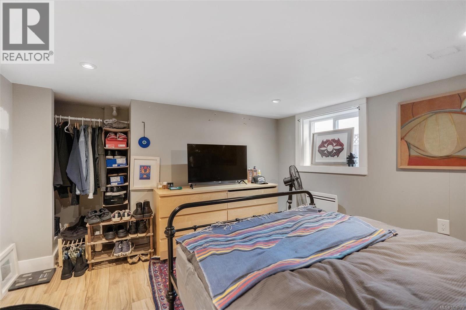 1909 Duchess St, Victoria, British Columbia  V8R 4W2 - Photo 35 - 1026710