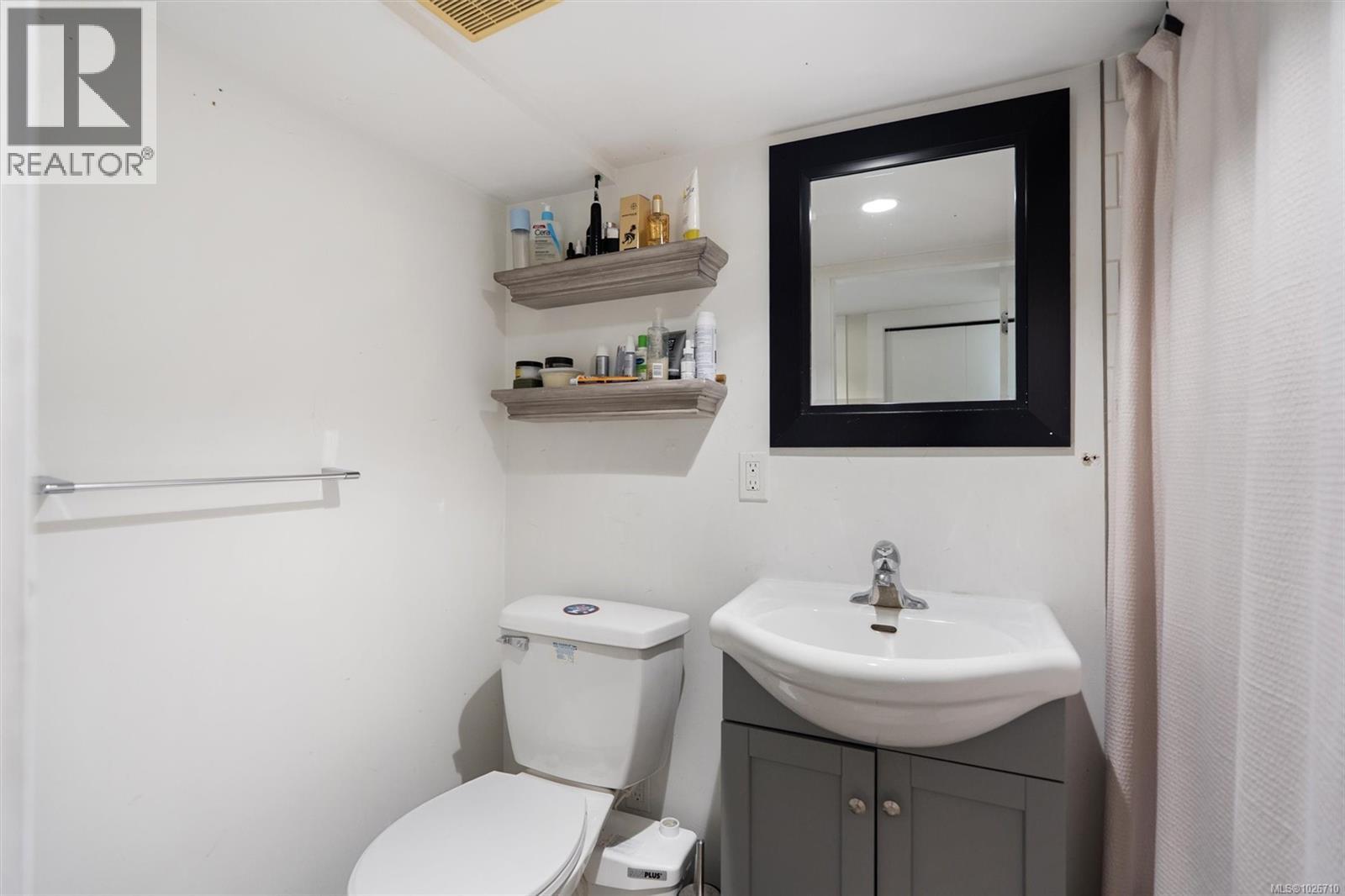 1909 Duchess St, Victoria, British Columbia  V8R 4W2 - Photo 36 - 1026710