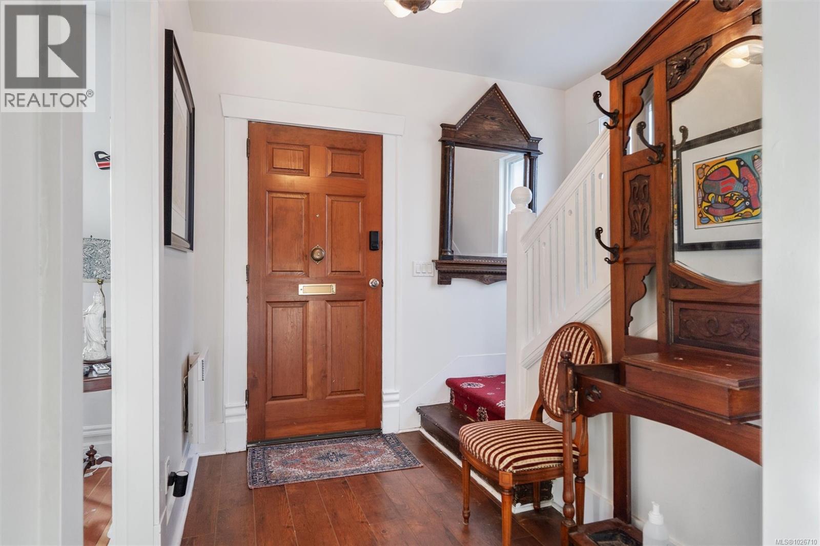 1909 Duchess St, Victoria, British Columbia  V8R 4W2 - Photo 6 - 1026710