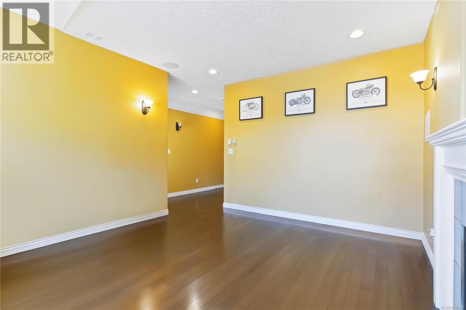 808 Jagdeep Pl, Saanich, British Columbia  V8X 2N3 - Photo 10 - 1026557