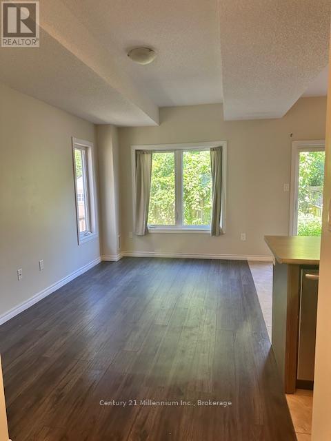 32 Arcadia Road, Wasaga Beach, Ontario L9Z 3C7 - Photo 4 - S12812400