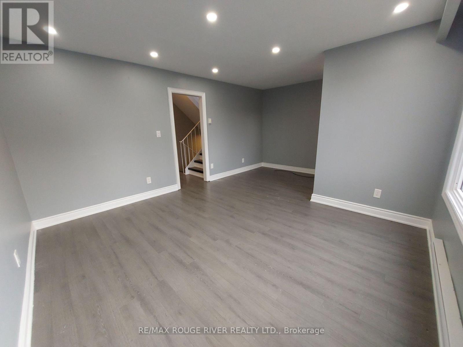Main - 432 Bloor Street E, Oshawa, Ontario  L1H 3M8 - Photo 3 - E12812338