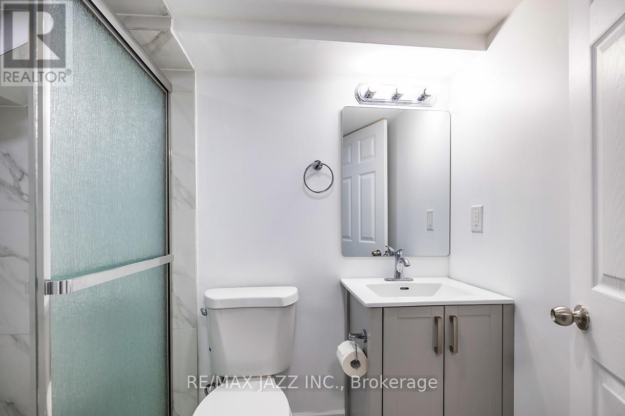 2003 Cedarwood Court, Pickering, Ontario  L1X 1T8 - Photo 10 - E12812346