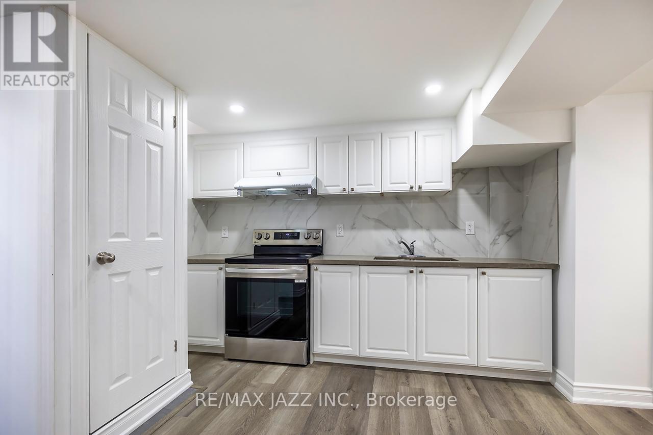 2003 Cedarwood Court, Pickering, Ontario  L1X 1T8 - Photo 2 - E12812346