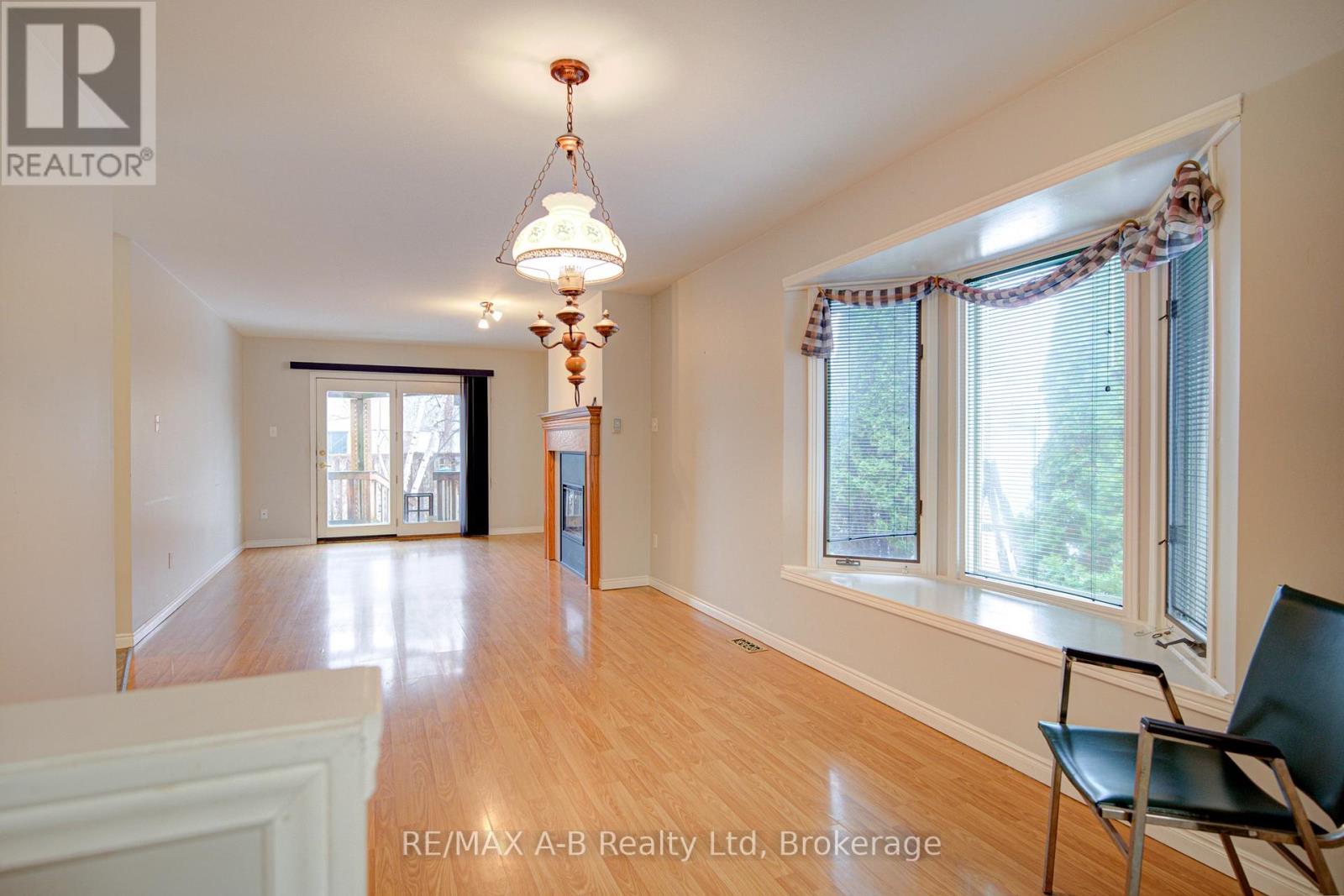 493 Hibernia Street, Stratford, Ontario  N5A 5W2 - Photo 10 - X12812340