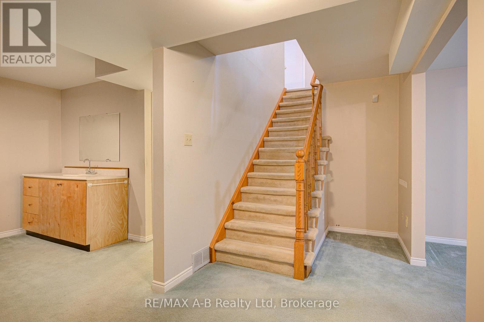 493 Hibernia Street, Stratford, Ontario  N5A 5W2 - Photo 19 - X12812340