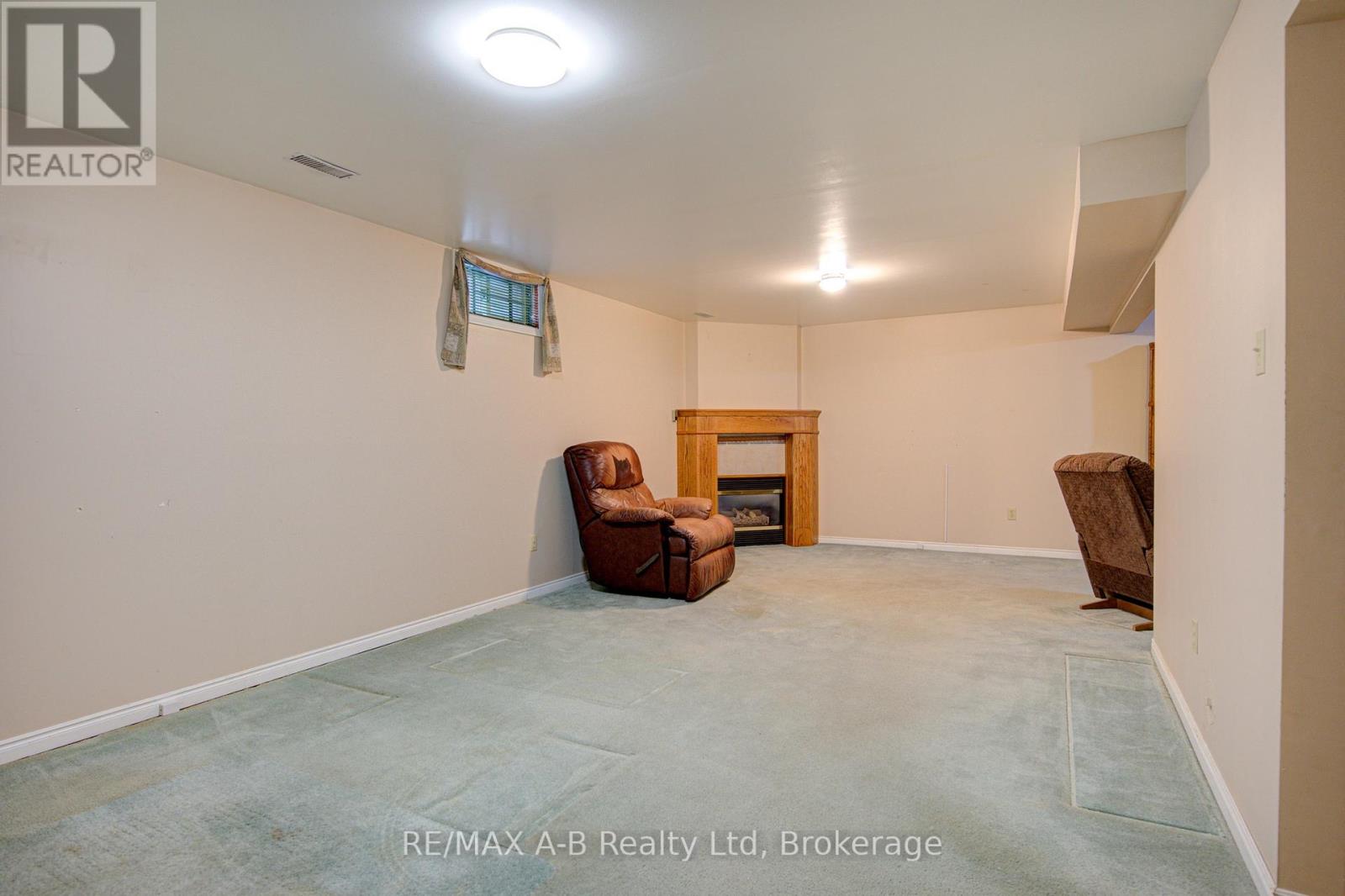 493 Hibernia Street, Stratford, Ontario  N5A 5W2 - Photo 20 - X12812340