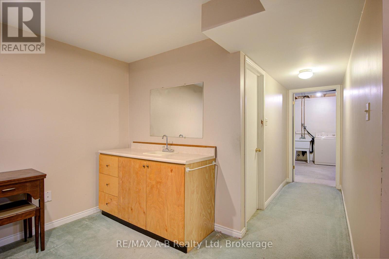 493 Hibernia Street, Stratford, Ontario  N5A 5W2 - Photo 25 - X12812340