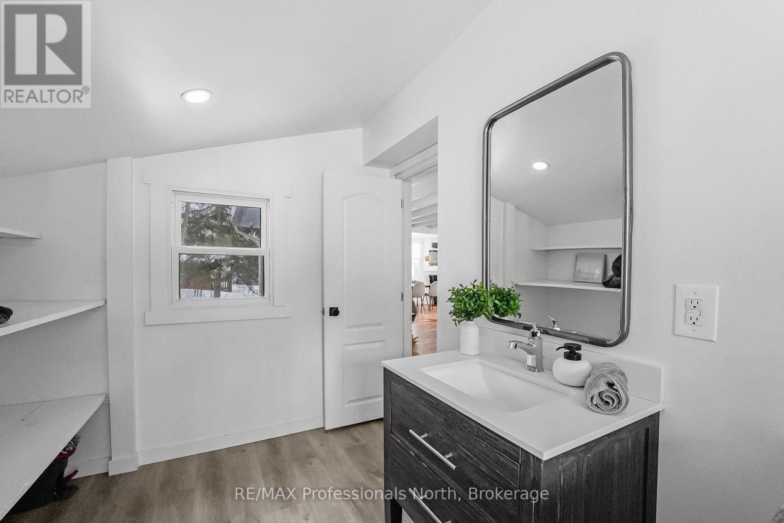 1044 Shanahan Trail, Minden Hills (Minden), Ontario  K0M 2K0 - Photo 25 - X12812350