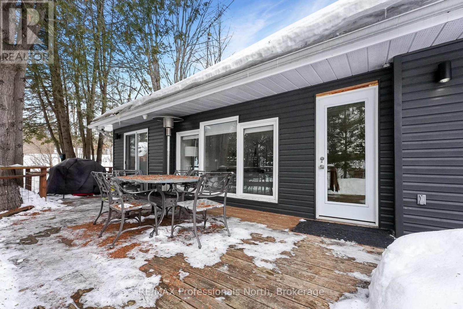 1044 Shanahan Trail, Minden Hills (Minden), Ontario  K0M 2K0 - Photo 5 - X12812350