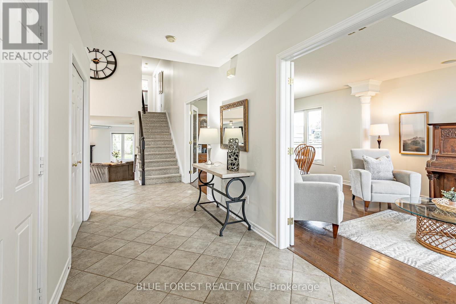 49 Parkview Drive, Thames Centre, Ontario  N0L 1G2 - Photo 2 - X12812326