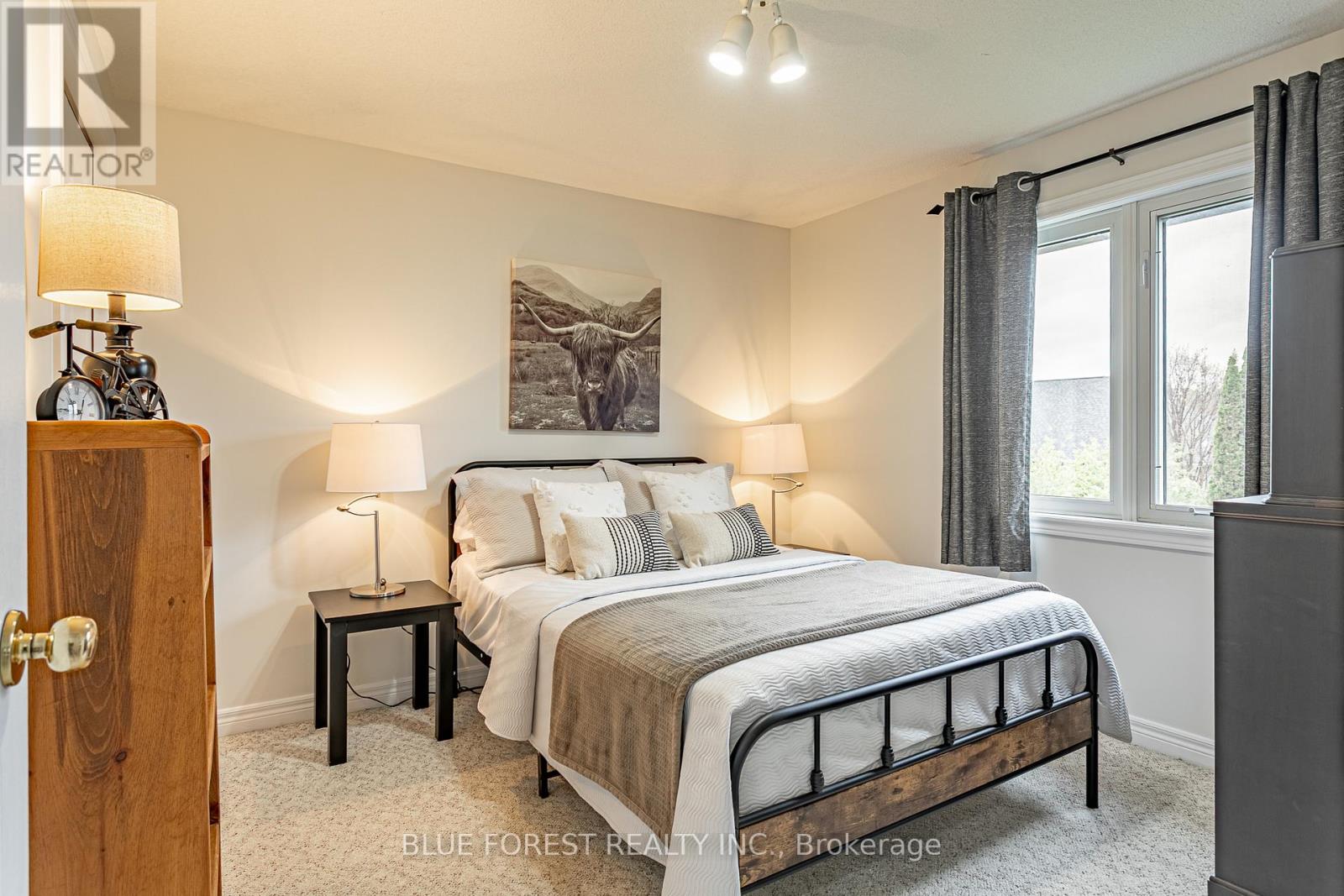 49 Parkview Drive, Thames Centre, Ontario  N0L 1G2 - Photo 9 - X12812326