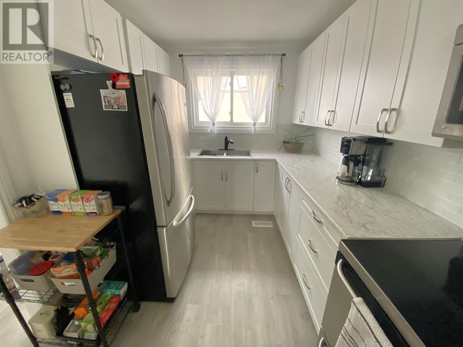 52 Hutchison Ave, Elliot Lake, Ontario  P5A 1W5 - Photo 11 - SM260345