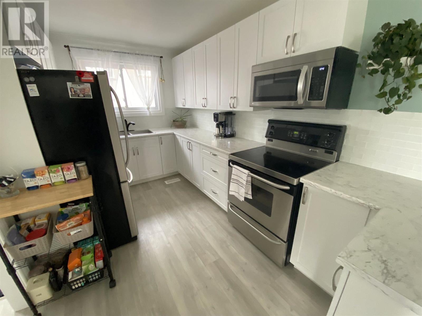 52 Hutchison Ave, Elliot Lake, Ontario  P5A 1W5 - Photo 13 - SM260345