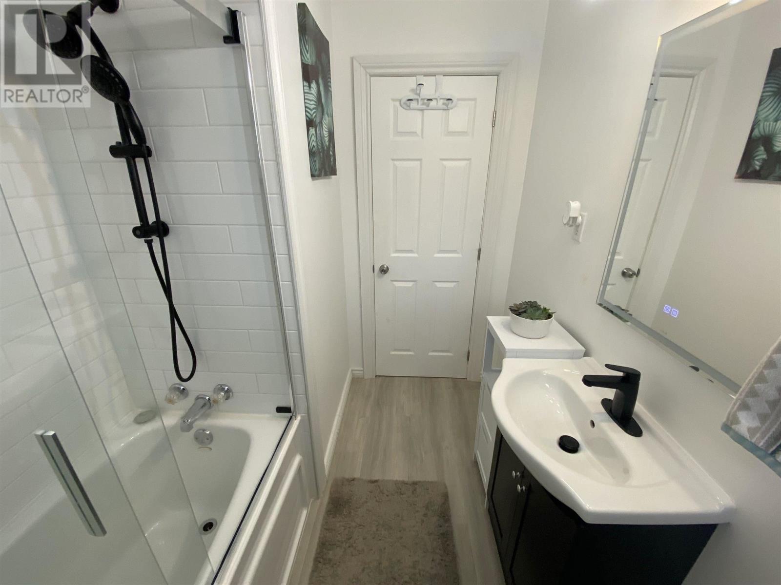 52 Hutchison Ave, Elliot Lake, Ontario  P5A 1W5 - Photo 18 - SM260345