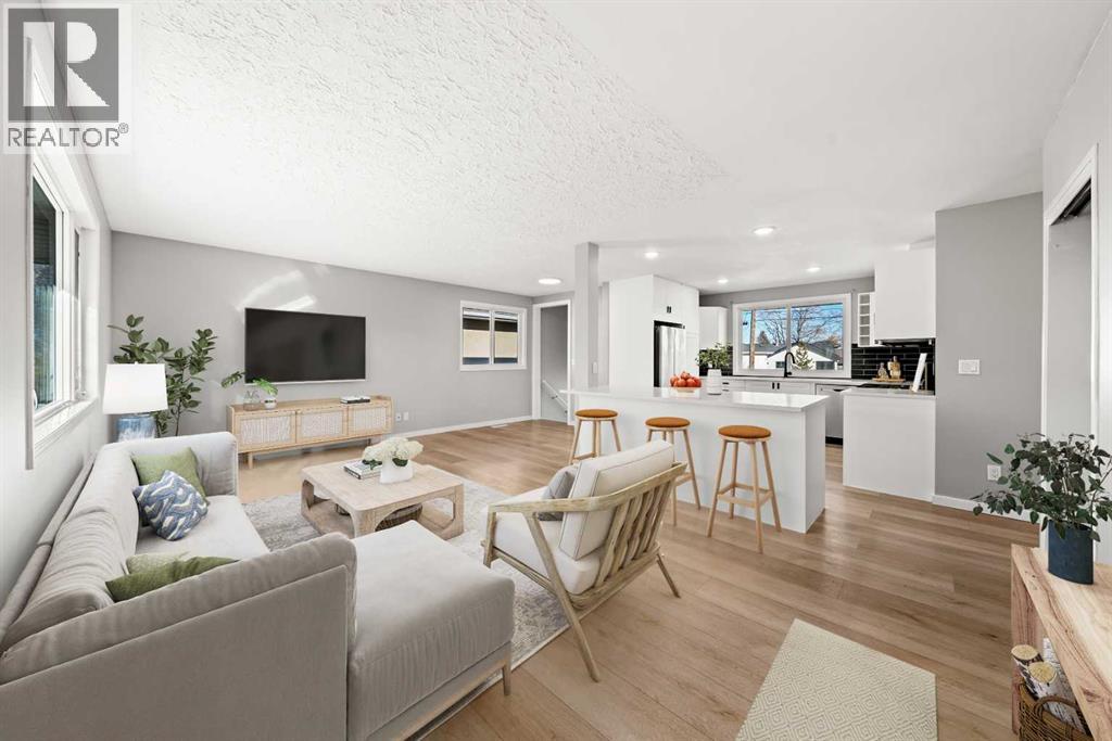 4520 Greenview Drive Ne, Calgary, Alberta  T2E 5R6 - Photo 3 - A2284260