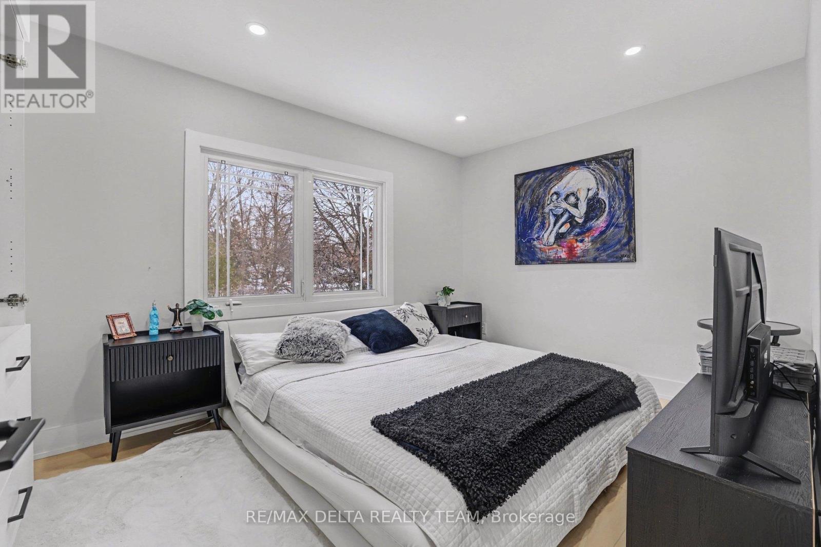 1465 Mcrobie Avenue, Ottawa, Ontario  K1H 7E2 - Photo 6 - X12812334