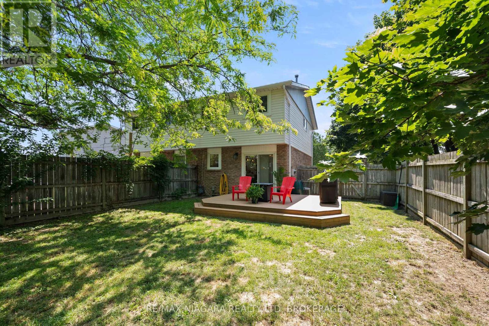 1 Bardadyn Court, St. Catharines, Ontario  L2N 6R2 - Photo 4 - X12812414