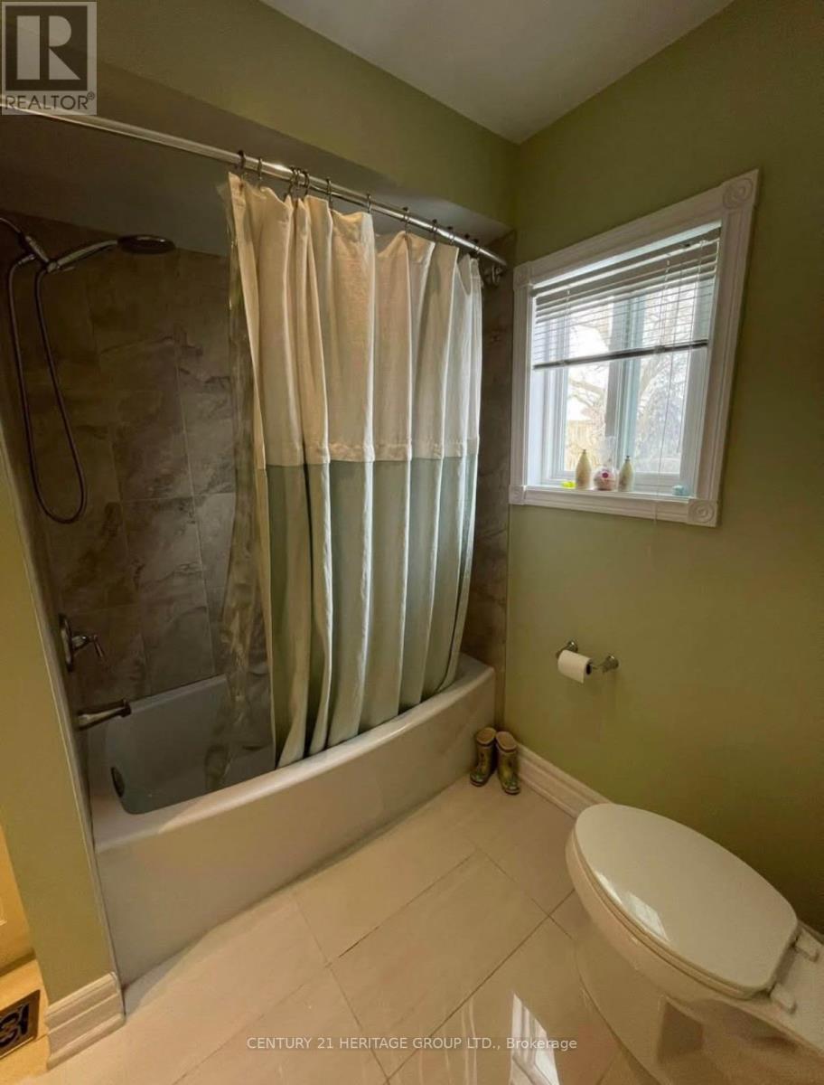 Main - 8 Driftwood Court, Richmond Hill, Ontario  L4E 3K8 - Photo 16 - N12811472