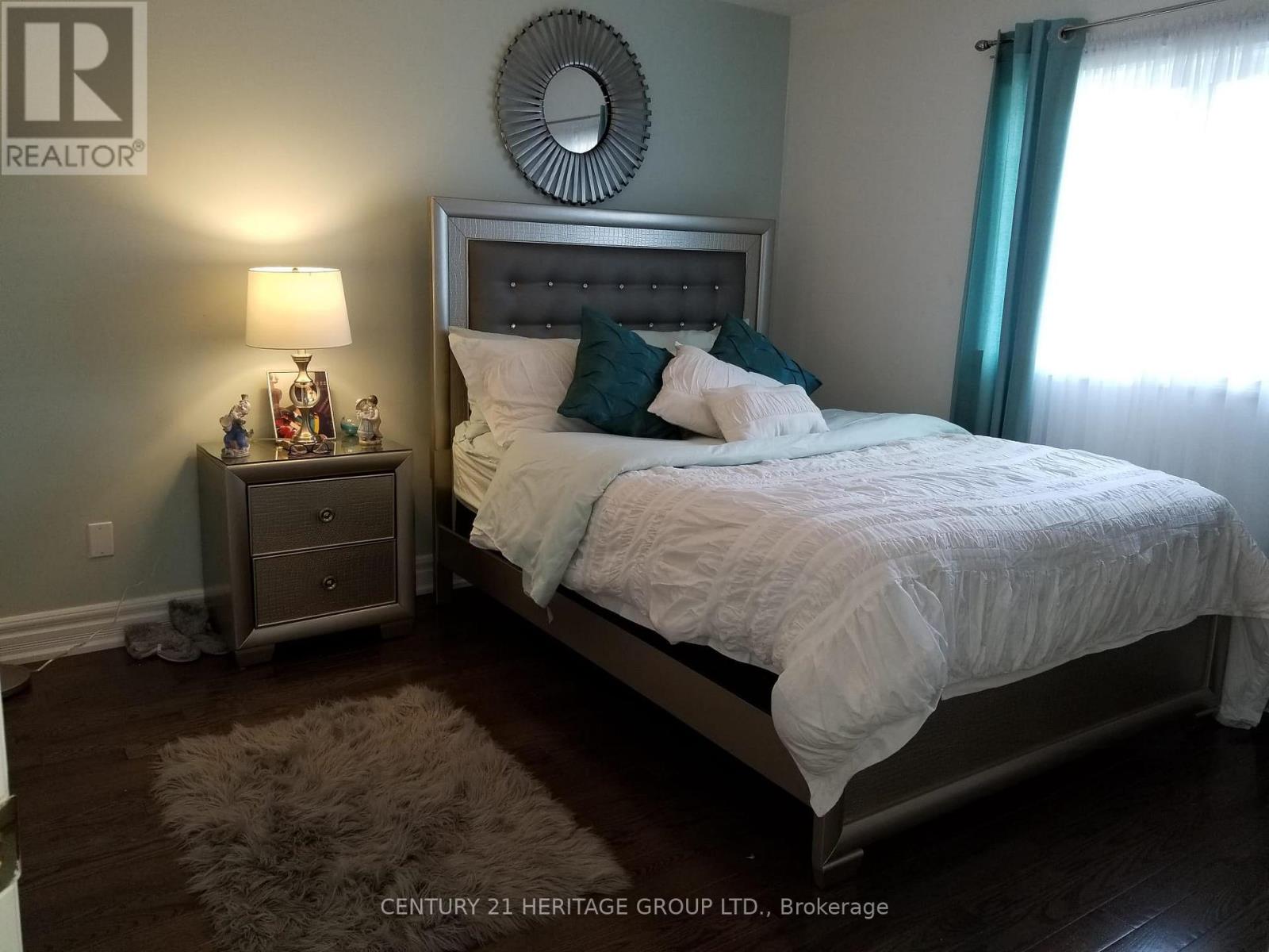 Main - 8 Driftwood Court, Richmond Hill, Ontario  L4E 3K8 - Photo 13 - N12811472