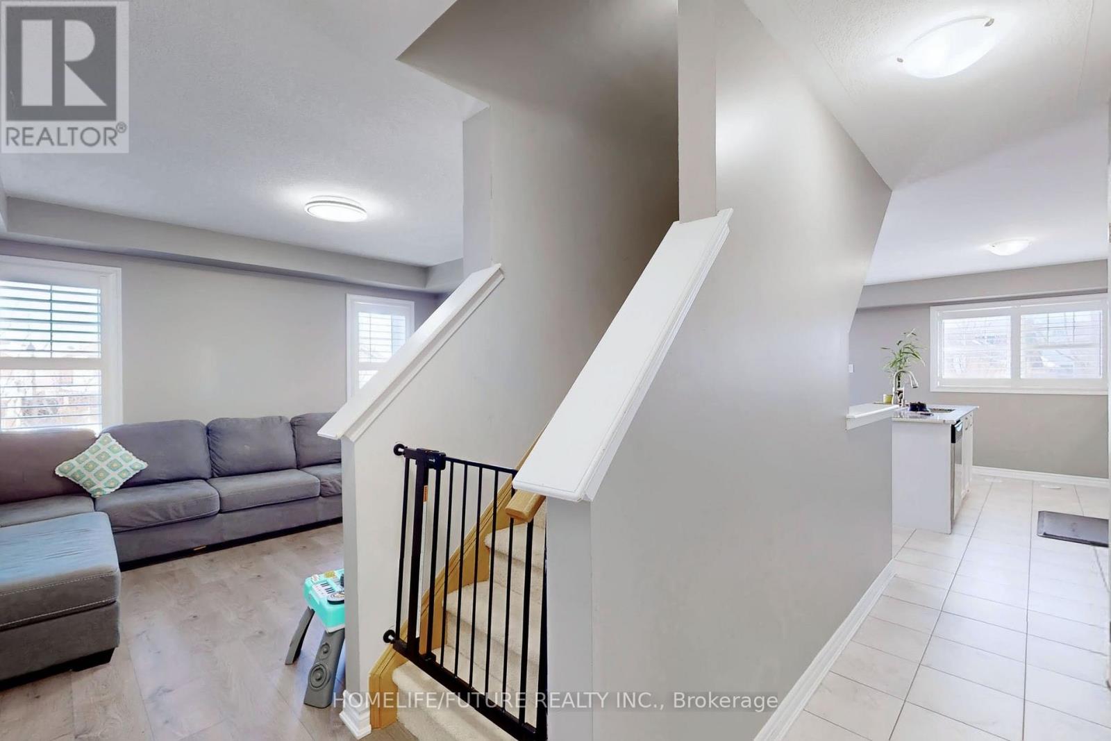 239 Netherby Lane, Kitchener, Ontario  N2R 0L9 - Photo 26 - X12787376