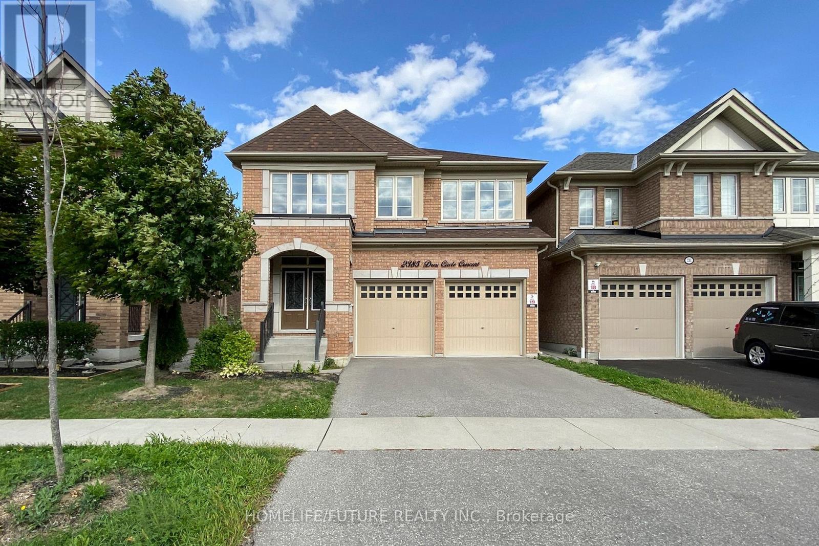 Main & 2nd Flr - 2385 Dress Circle Crescent, Oshawa, Ontario  L1L 0L8 - Photo 1 - E12789970