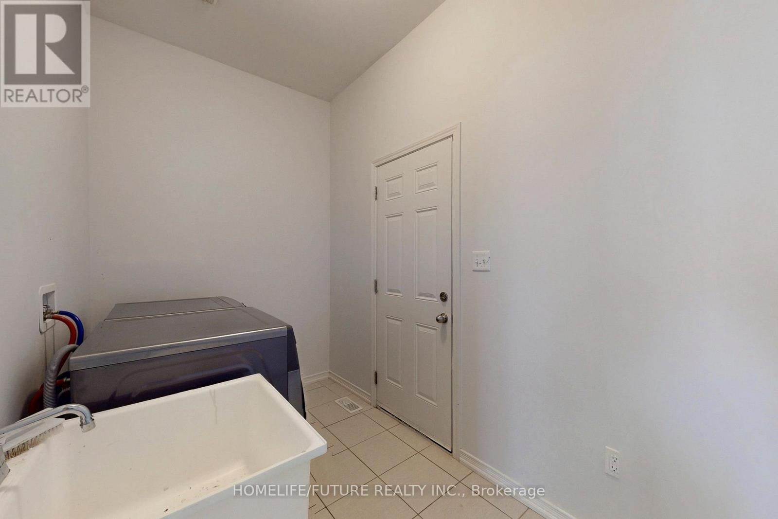 Main & 2nd Flr - 2385 Dress Circle Crescent, Oshawa, Ontario  L1L 0L8 - Photo 21 - E12789970