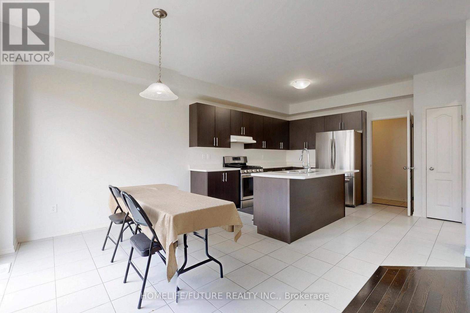 Main & 2nd Flr - 2385 Dress Circle Crescent, Oshawa, Ontario  L1L 0L8 - Photo 17 - E12789970