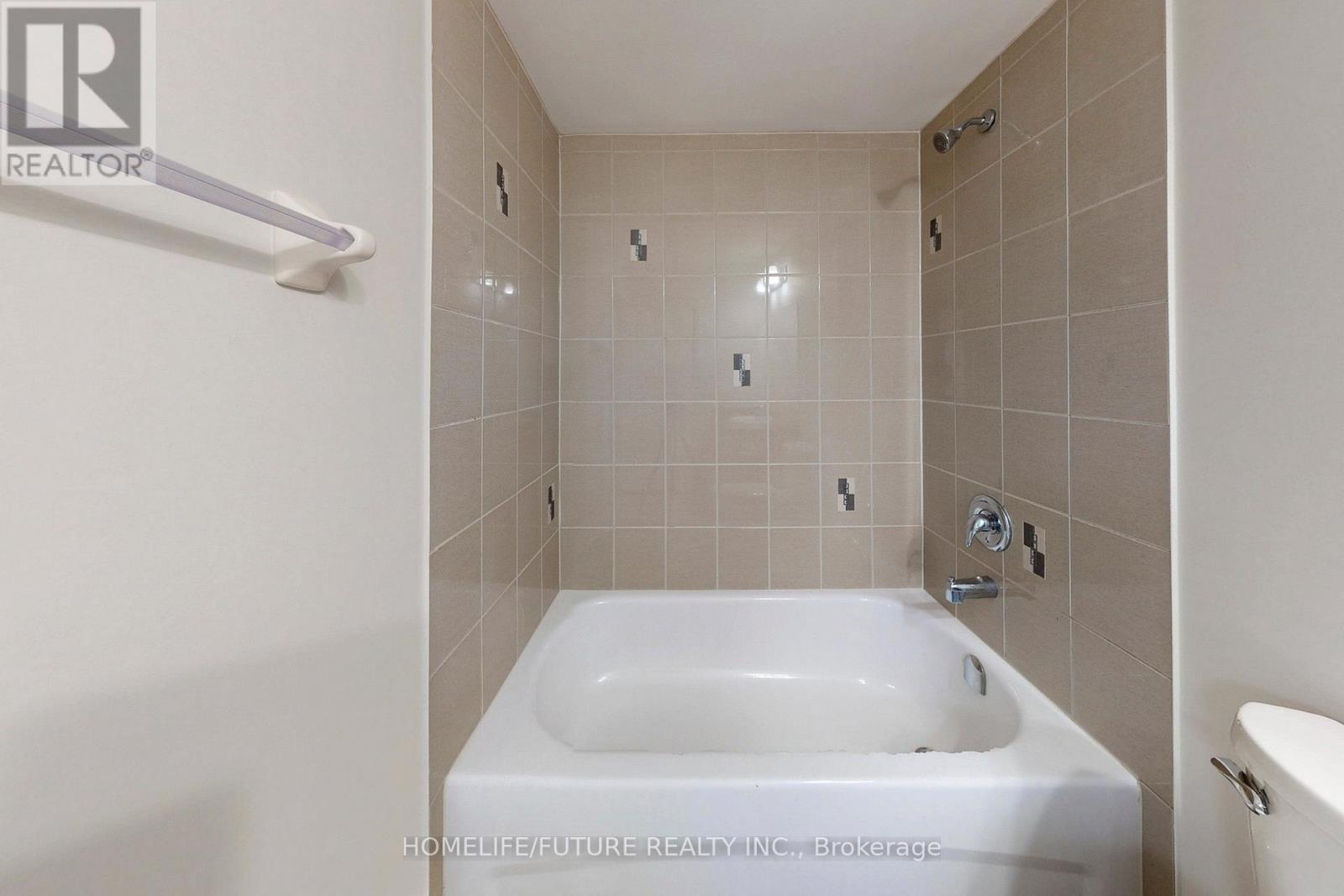 Main & 2nd Flr - 2385 Dress Circle Crescent, Oshawa, Ontario  L1L 0L8 - Photo 46 - E12789970