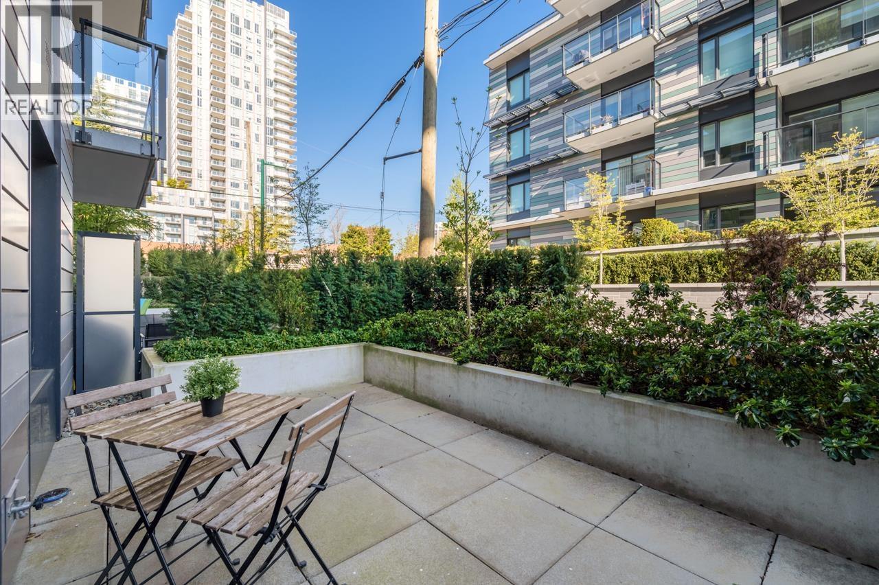 Listing Picture 17 of 21 : 103 477 W 59TH AVENUE, Vancouver / 溫哥華 - 魯藝地產 Yvonne Lu Group - MLS Medallion Club Member