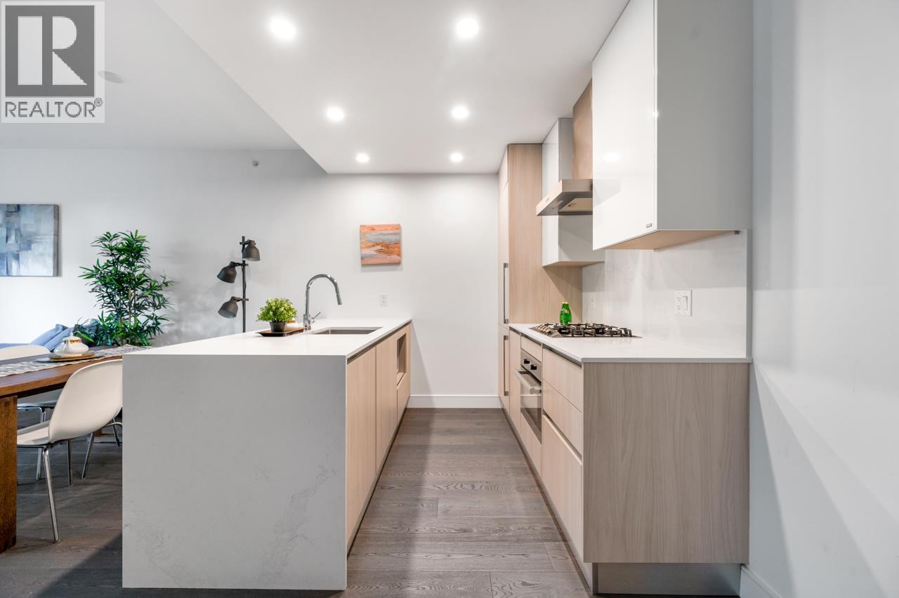 Listing Picture 4 of 21 : 103 477 W 59TH AVENUE, Vancouver / 溫哥華 - 魯藝地產 Yvonne Lu Group - MLS Medallion Club Member