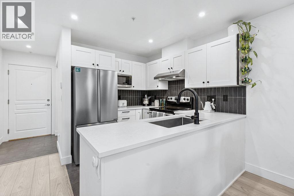 Listing Picture 14 of 27 : 232 4550 FRASER STREET, Vancouver / 溫哥華 - 魯藝地產 Yvonne Lu Group - MLS Medallion Club Member