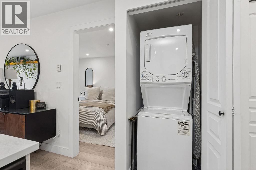 Listing Picture 15 of 27 : 232 4550 FRASER STREET, Vancouver / 溫哥華 - 魯藝地產 Yvonne Lu Group - MLS Medallion Club Member