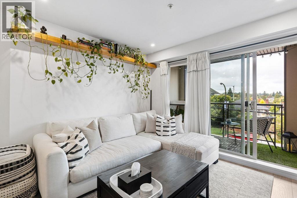 Listing Picture 5 of 27 : 232 4550 FRASER STREET, Vancouver / 溫哥華 - 魯藝地產 Yvonne Lu Group - MLS Medallion Club Member