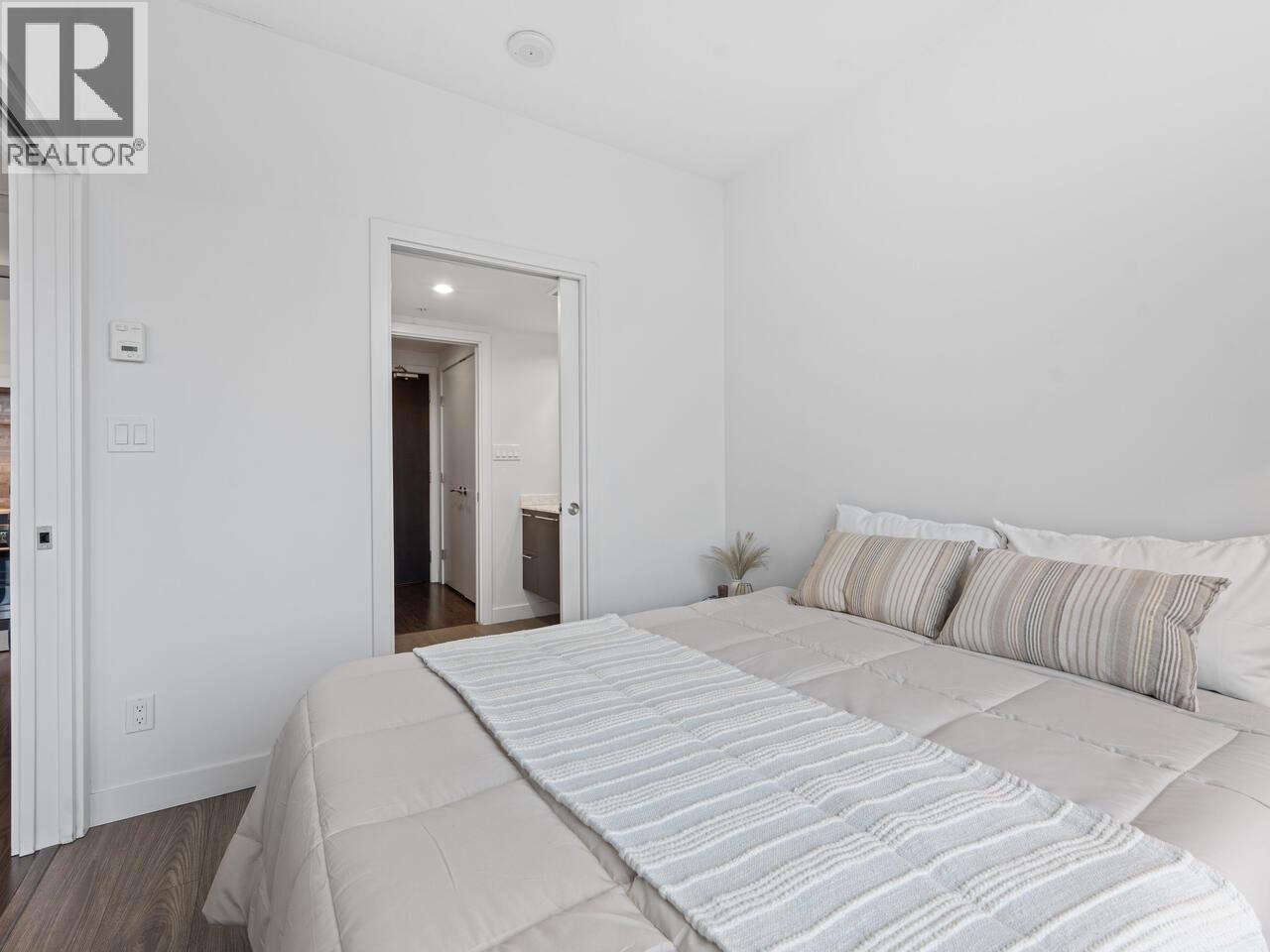 Listing Picture 12 of 20 : 2309 8031 NUNAVUT LANE, Vancouver / 溫哥華 - 魯藝地產 Yvonne Lu Group - MLS Medallion Club Member