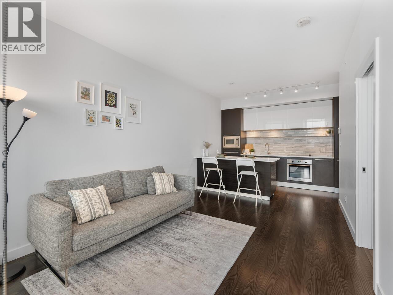 Listing Picture 2 of 20 : 2309 8031 NUNAVUT LANE, Vancouver / 溫哥華 - 魯藝地產 Yvonne Lu Group - MLS Medallion Club Member