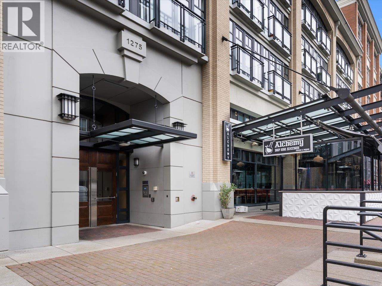 301 1275 Hamilton Street, Vancouver, British Columbia  V6B 1E2 - Photo 24 - R3092380