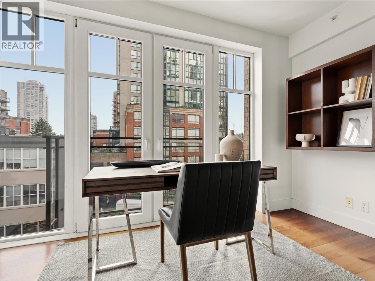 301 1275 Hamilton Street, Vancouver, British Columbia  V6B 1E2 - Photo 5 - R3092380