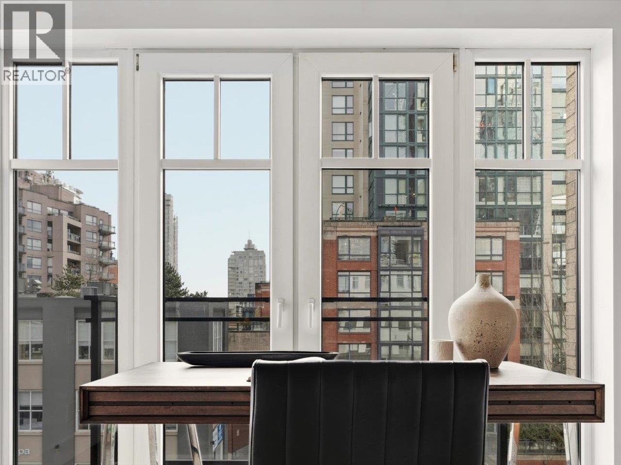 301 1275 Hamilton Street, Vancouver, British Columbia  V6B 1E2 - Photo 6 - R3092380