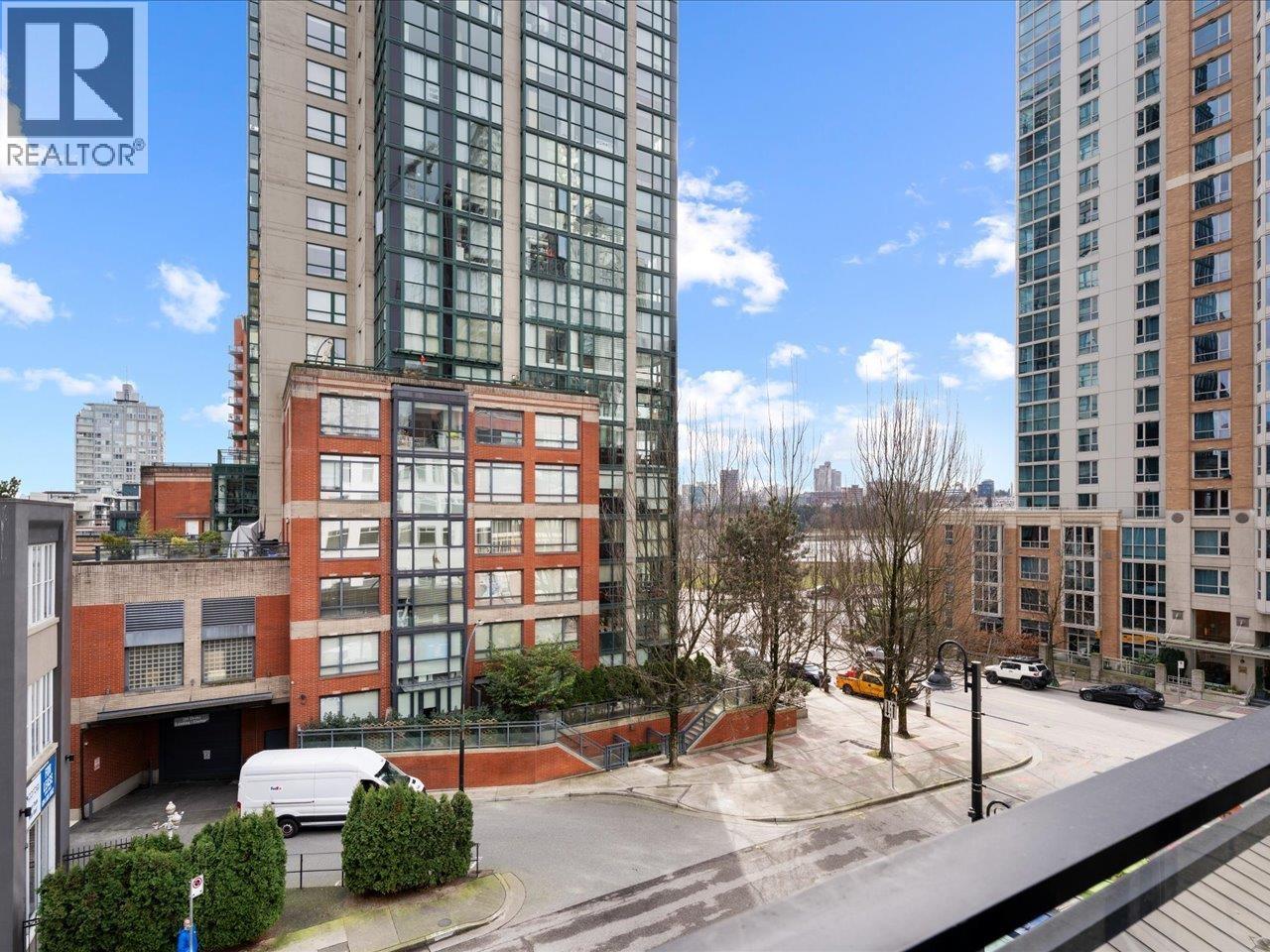 301 1275 Hamilton Street, Vancouver, British Columbia  V6B 1E2 - Photo 8 - R3092380