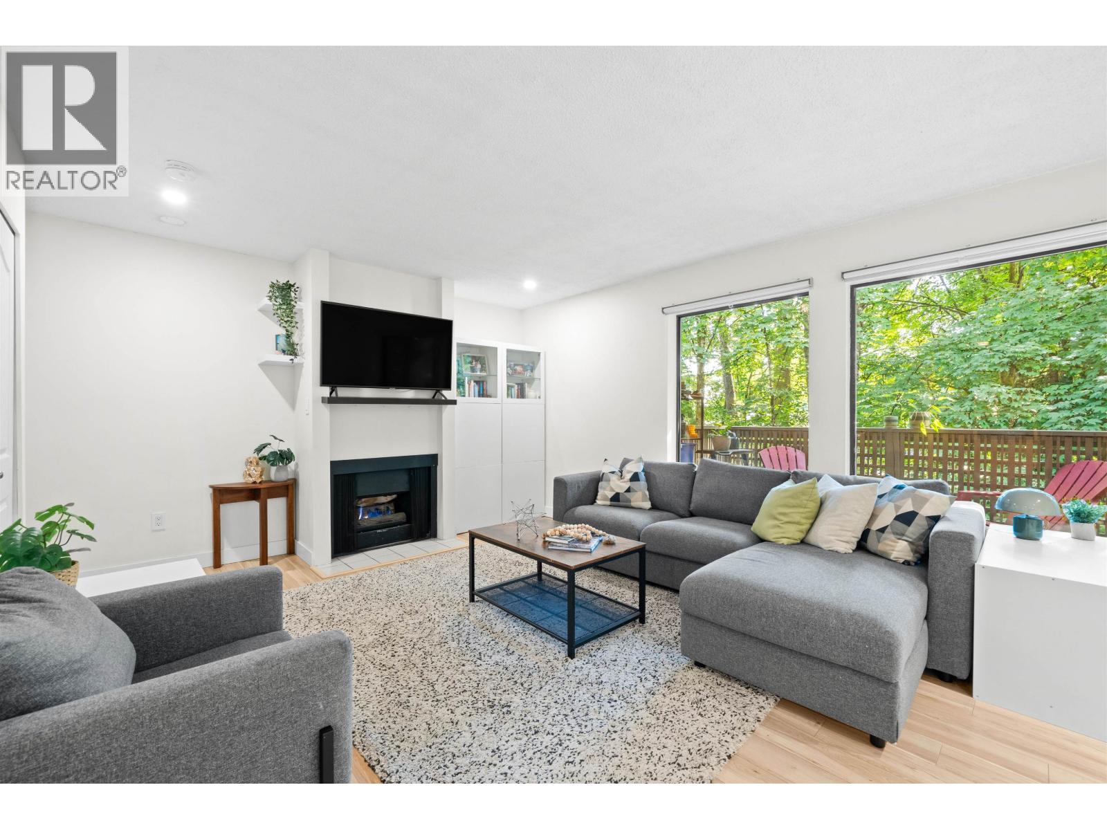 3192 Mountain Highway, North Vancouver, British Columbia  V7K 2H5 - Photo 1 - R3092389