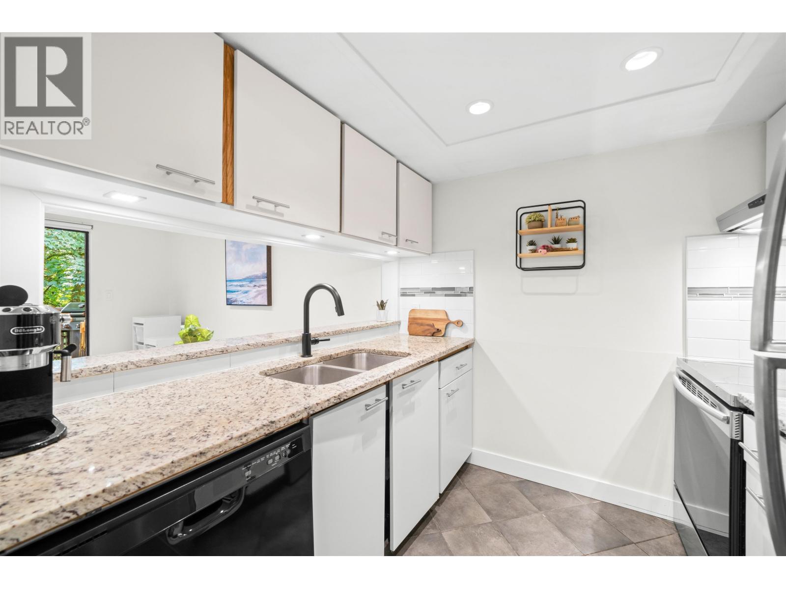 3192 Mountain Highway, North Vancouver, British Columbia  V7K 2H5 - Photo 13 - R3092389