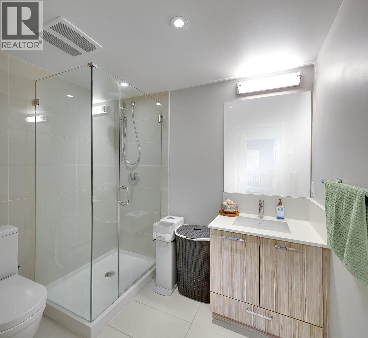 206 1061 Marine Drive, North Vancouver, British Columbia  V7P 1S6 - Photo 19 - R3092399